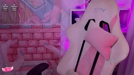 Mary_uw webcam model stream image