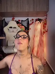 Maryybellax webcam model stream image