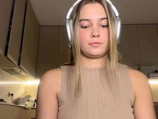 asleykeady webcam model stream image