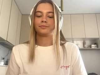 asleykeady webcam model stream image