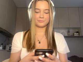 asleykeady webcam model stream image