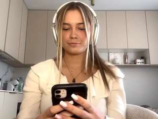 asleykeady webcam model stream image