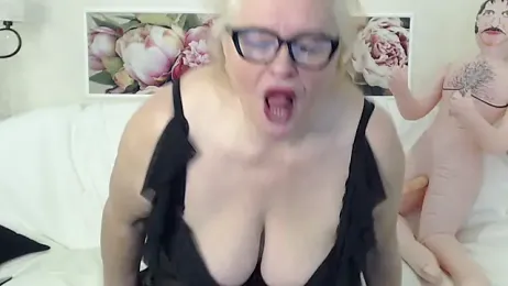 FlaviaSquirts webcam model stream image