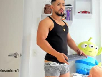 ezzio_scolaro webcam model stream image