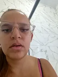 AliceRuivinha2 webcam stripchat model stream image