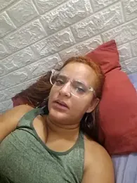 AliceRuivinha2 webcam model stream image