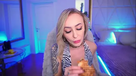 GraceCandy webcam model stream image