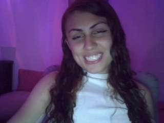 aliciaaxiom webcam model stream image