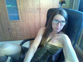 Lina-80 webcam bongacams model stream image