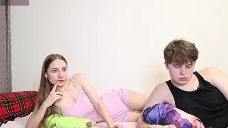 Emily_and_Ilumi webcam model stream image