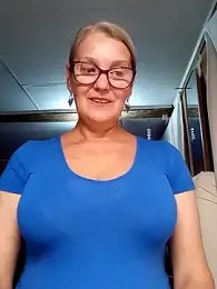 irinamaux webcam model stream image