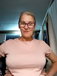 irinamaux webcam model stream image