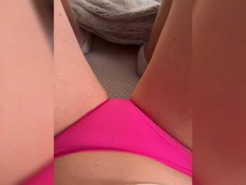 Kristi-Lauraa webcam model stream image