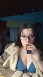 Yuxxxa webcam model stream image