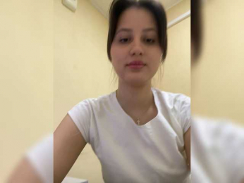 Llevie webcam model stream image