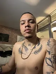 AlphaMasterXxx webcam stripchat model stream image
