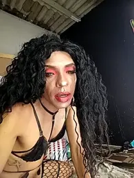 Alexandra_curly webcam model stream image