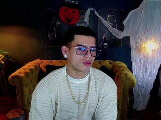 Ethan Rodgers webcam model stream image