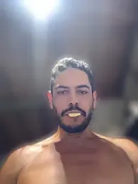 Warrior_Gape webcam model stream image