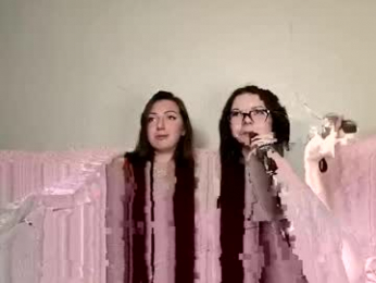 your_little_mom webcam model stream image