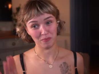 ms_dira webcam chaturbate model stream image