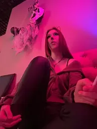 DianaGlow webcam model stream image