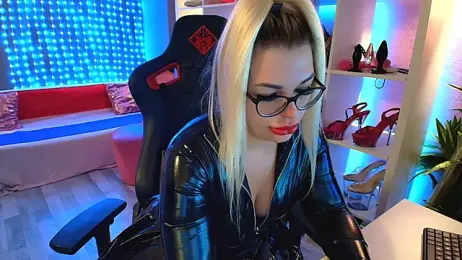 MariellaSun_ webcam model stream image