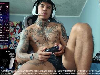 Nick Tattoed webcam model stream image
