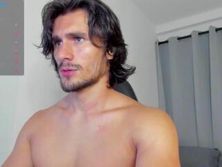 Axel Owen webcam model stream image