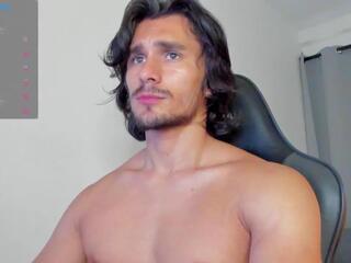 Axel Owen webcam model stream image