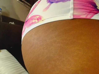 Naomiruty webcam model stream image