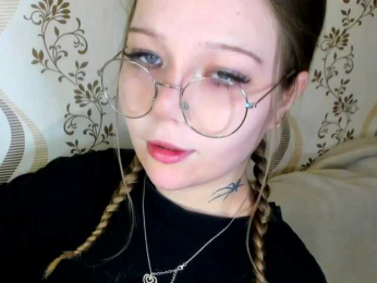 MelMooon webcam bongacams model stream image