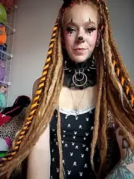 LucidLucy webcam model stream image