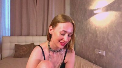 MaxineCorrell webcam model stream image