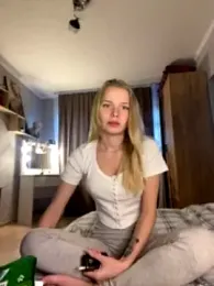 SIMBA_BOS webcam model stream image