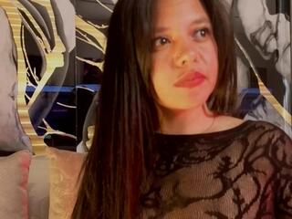 Lila Velvet webcam model stream image