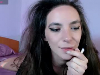 bellaqueen0701 webcam model stream image