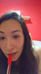 Yuyiito webcam model stream image