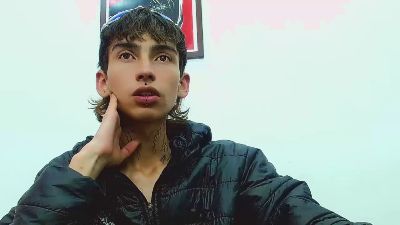 ttimy_x_boy webcam model stream image