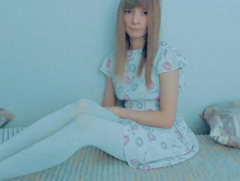 YourCaramel webcam model stream image