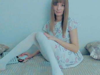 YourCaramel webcam model stream image