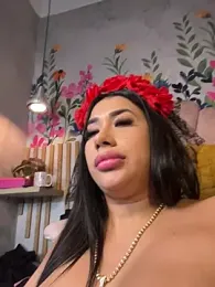 kiim_taaylor webcam model stream image