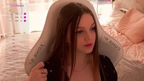 linessssa webcam model stream image