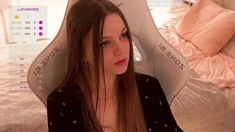 linessssa webcam model stream image