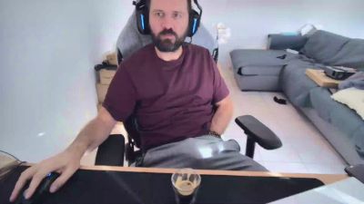 moi92160 webcam model stream image