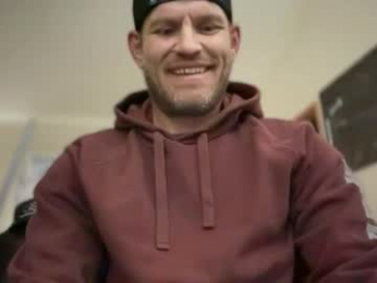 mackincaliallday webcam model stream image