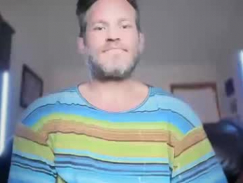 mackincaliallday webcam model stream image