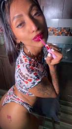 AnyLeon webcam model stream image