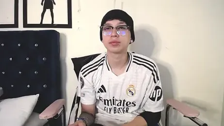 _Thomas_hot_ webcam model stream image