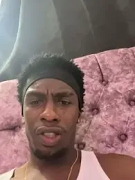 pipedark_ webcam model stream image